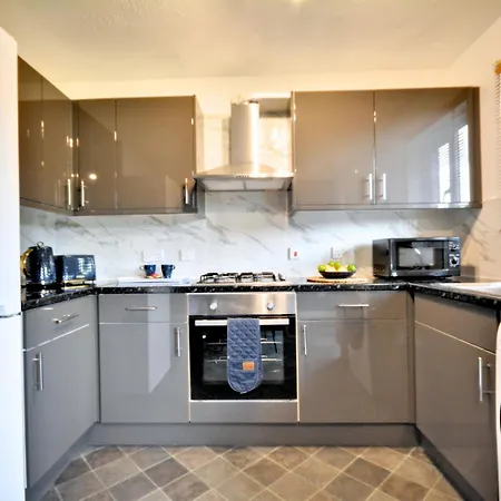 Manchester Townhouse By Bevolve - 4 Bedrooms - Free Parking-3
